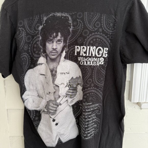 Rare PRINCE 2011 Canadian Tour T-shirt - Picture 4 of 7
